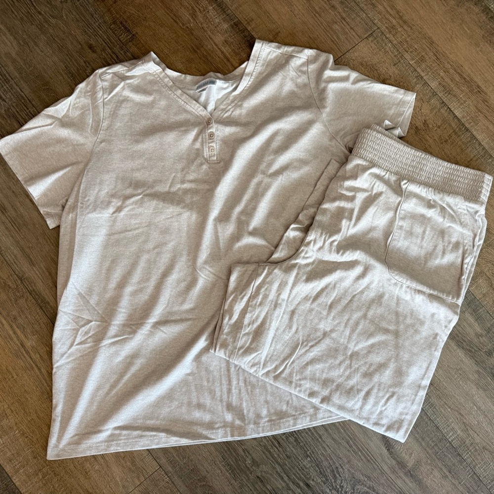 LuLaRoe Dream Cream Pajama Set